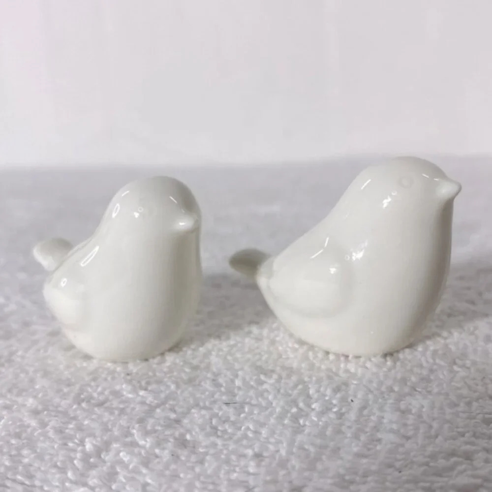 Vintage Ceramic Tiny White Dove Salt &  Pepper Shakers